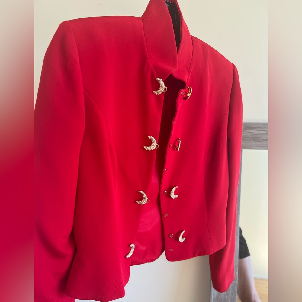 The Greatest Vintage Blazer You Will Ever Find